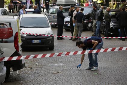 Roma, esplosione in strada: ordigno rudimentale nel parcheggio delle Poste 1
