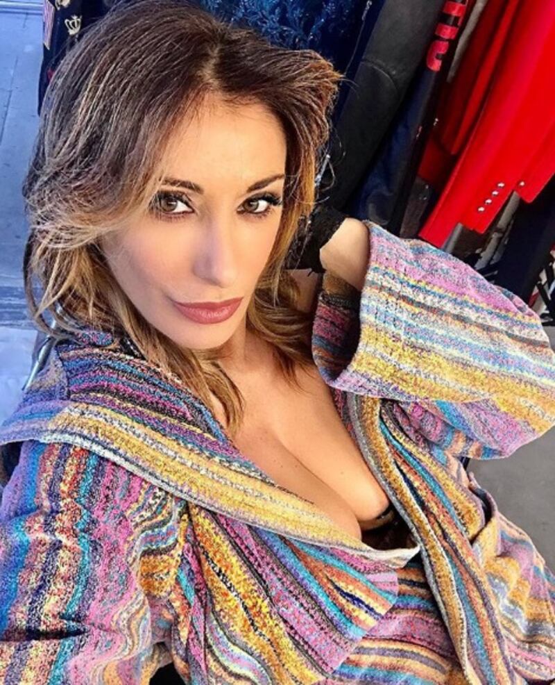 Sabrina Salerno fascino mozzafiato senza età 2