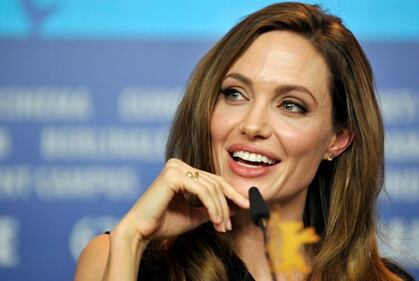 Angelina Jolie: "non ho mai pensato a me stessa come a una madre". Le foto 20