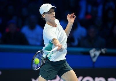 ATP Finals, Djokovic trionfa contro Sinner: le immagini più belle della finale 4