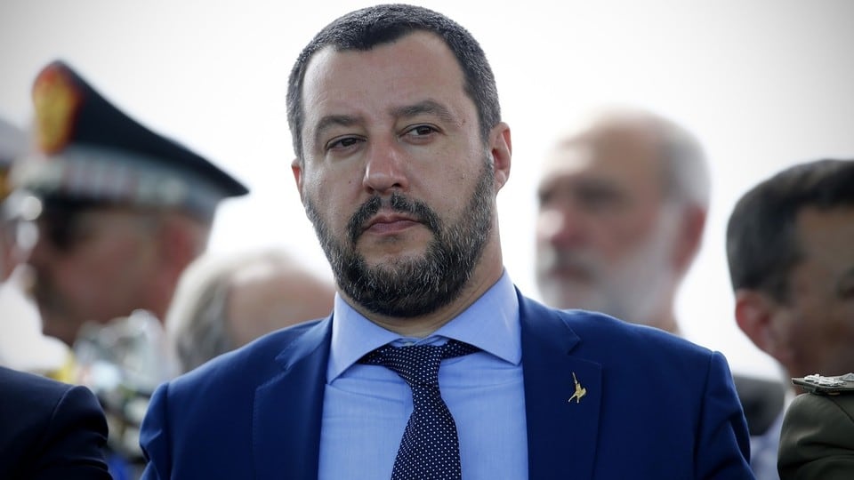 Salvini: "Porti? Conte non pensi di dare ordini a me..."