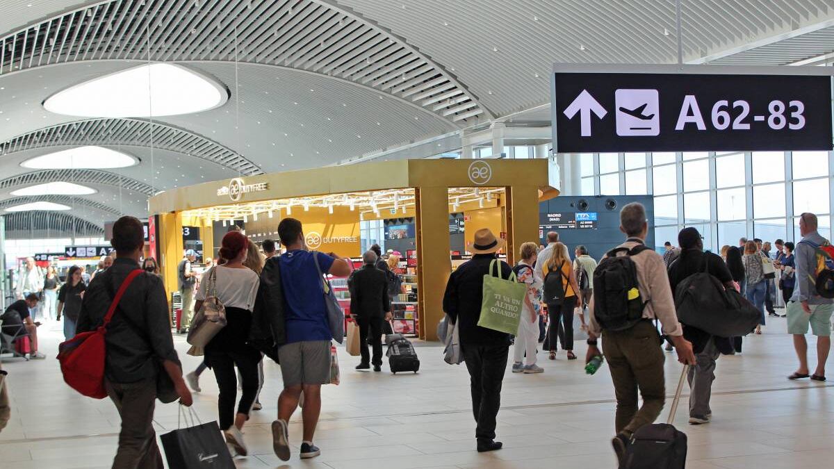 Aeroporti, sciopero di 24 ore venerdì 29 settembre: a incrociare le braccia sono i lavoratori dell’handling