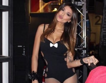 Cristina Buccino e quel problemino alla camicia 2