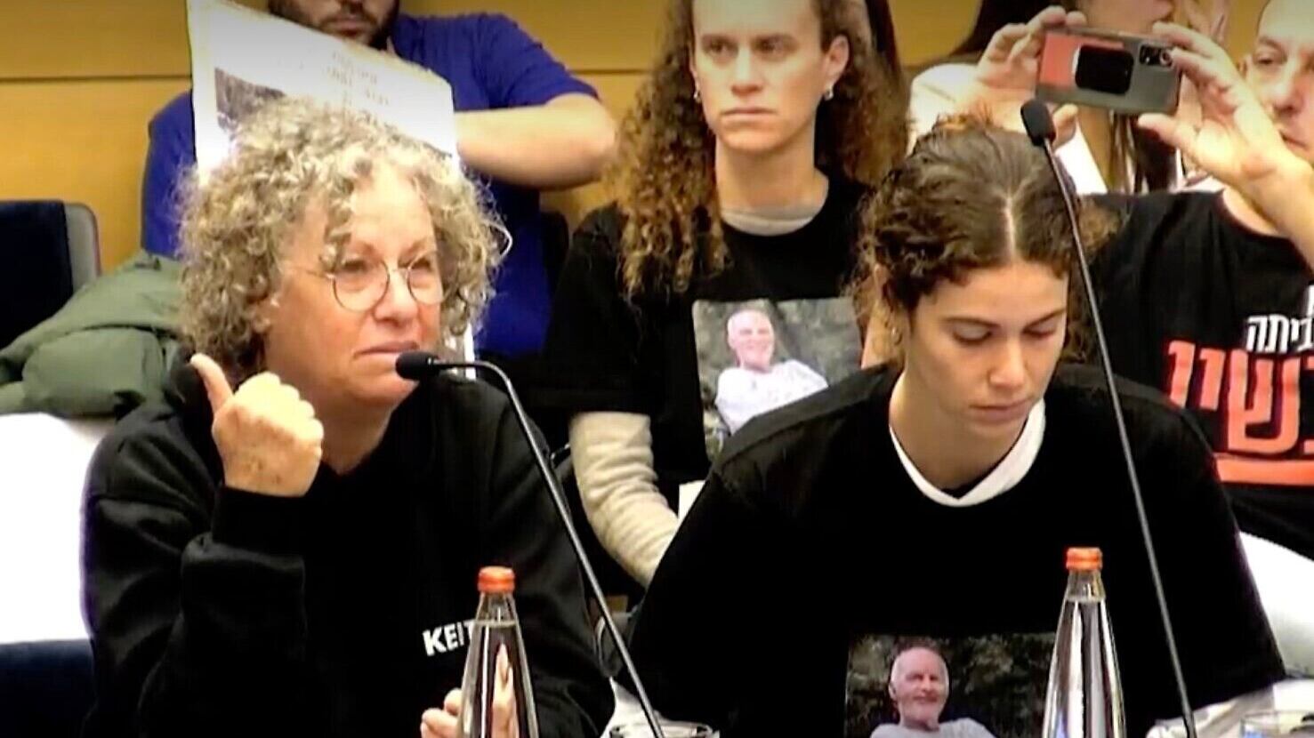 Aviva, l'ex ostaggio: "Nei tunnel gli stupri su donne e uomini". L'incubo gravidanze
