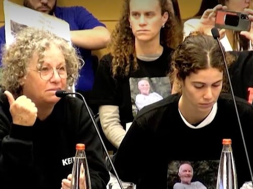 Aviva, l'ex ostaggio: "Nei tunnel gli stupri su donne e uomini". L'incubo gravidanze