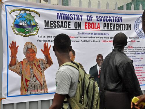 Ebola, un caso sospetto in Canada. Oms: possibile un vaccino nel 2015