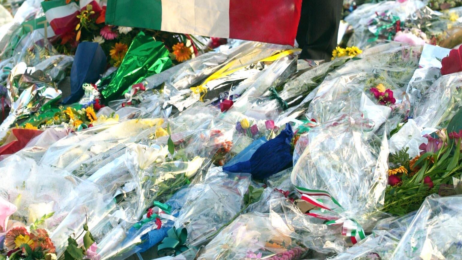 Una "medaglietta" agli eroi: la rabbia dei parenti dei caduti