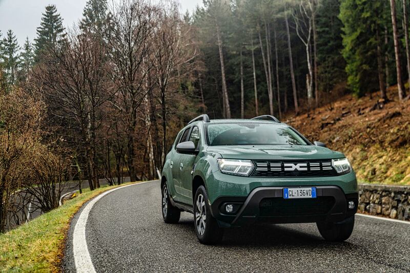 Dacia Eco-G, le foto della gamma 4
