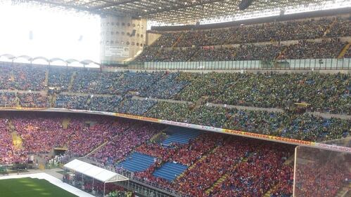 Tutto esaurito a San Siro per Papa Francesco 4