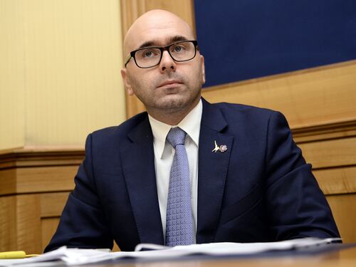 Fango de L'Espresso sulla Lega. Il Carroccio: "Falsità"