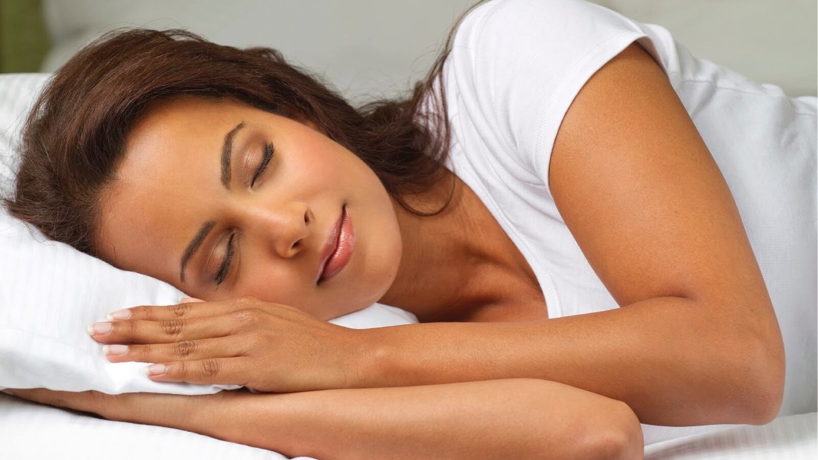 Pelle: la rigenerazione comincia dal sonno