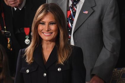 Melania Trump: al fianco del marito dopo 39 giorni di silenzio  10