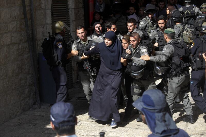 Scontri a Gerusalemme sulla spianata delle moschee 6