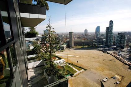 Il campo di grano ​spunta a Porta Nuova 3