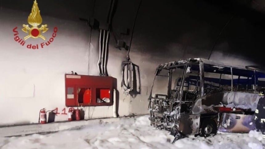 L'autista eroe: così ha salvato 25 bimbi dalle fiamme