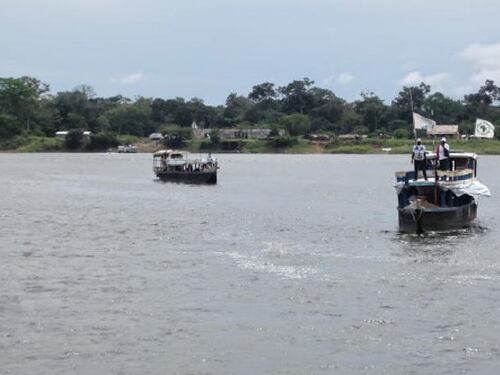 Congo, si ribalta traghetto sovraccarico di passeggeri: 38 morti e oltre 100 dispersi