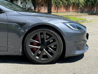 Tesla Model S Plaid: guarda la gallery della super berlina elettrica 6