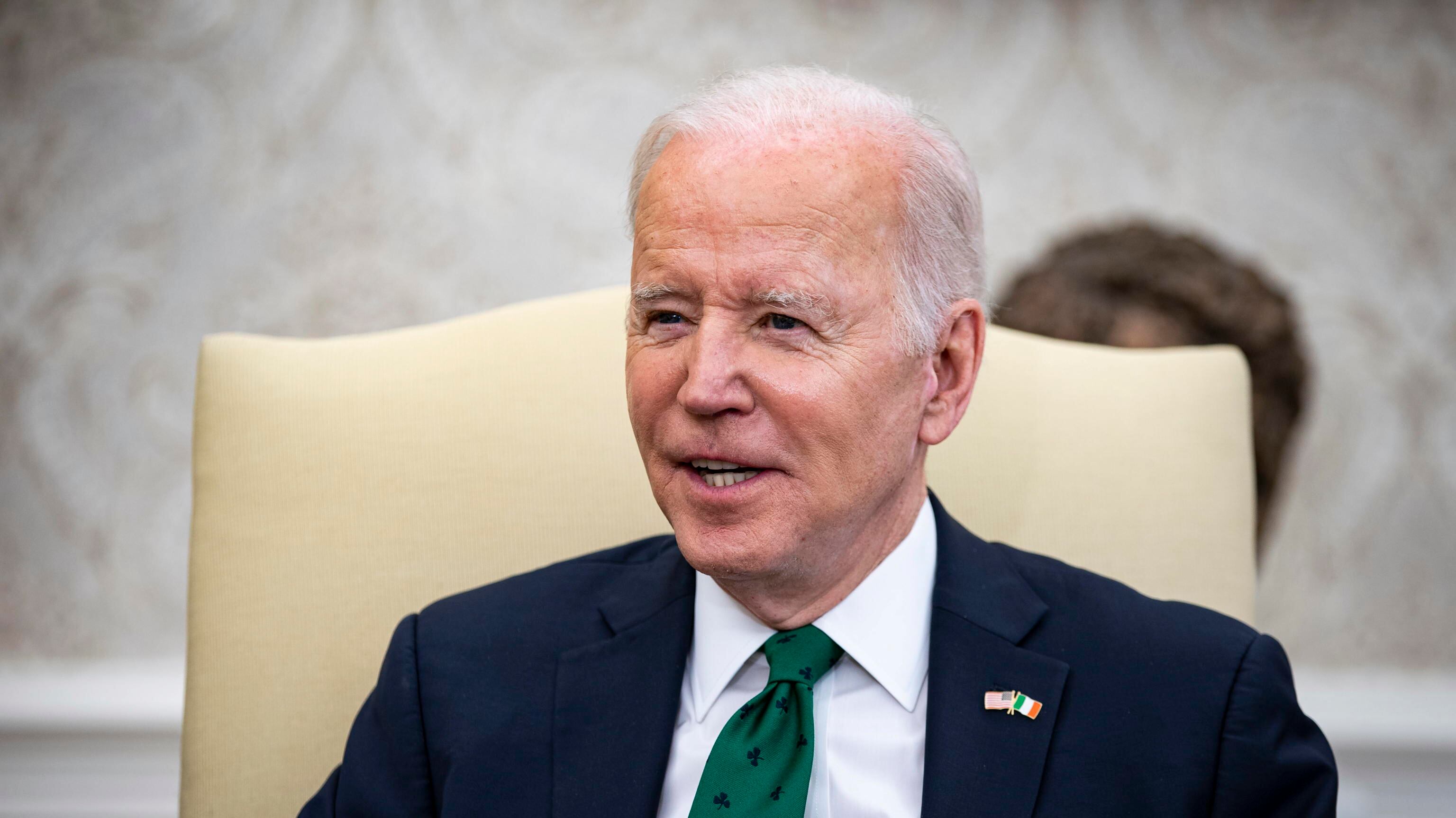 "È stanco...". La frase dei russi che scatena il giallo su Biden