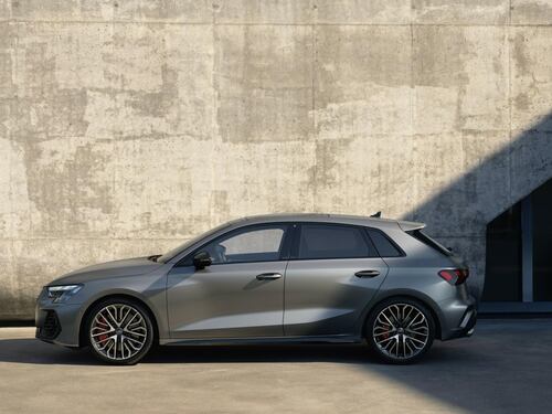 Audi S3, restyling e potenza da 333 CV