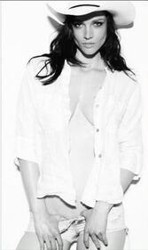 Tanya, modella curvy italiana a New York 11