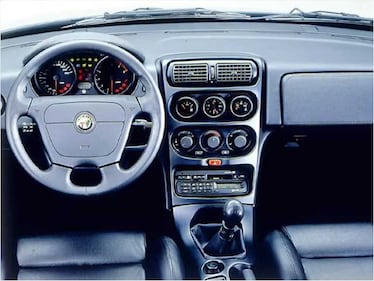 Alfa Romeo GTV (progetto 916), guarda tutte le foto 4