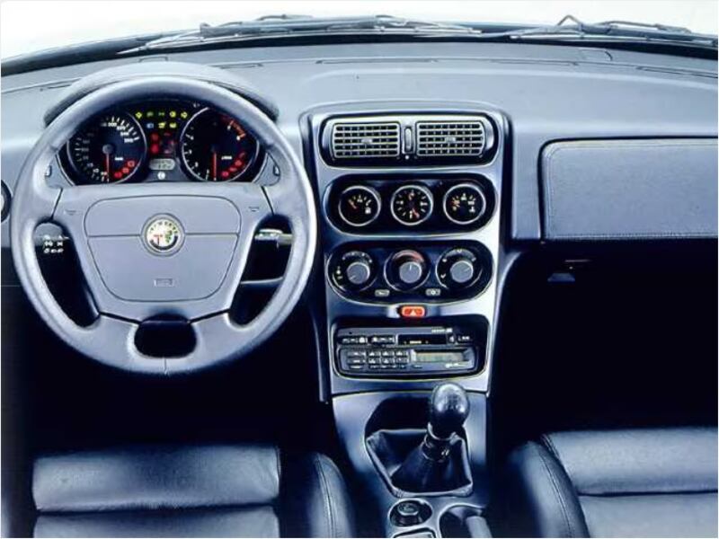 Alfa Romeo GTV (progetto 916), guarda tutte le foto 4