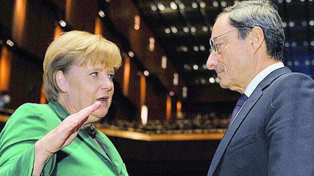 Draghi fa sorridere il Tesoro: lo spread scende a quota 133