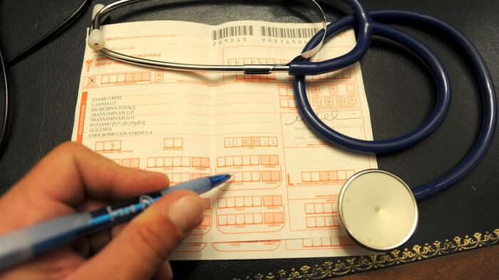 Esente dal ticket? Aspetti più a lungo in coda
