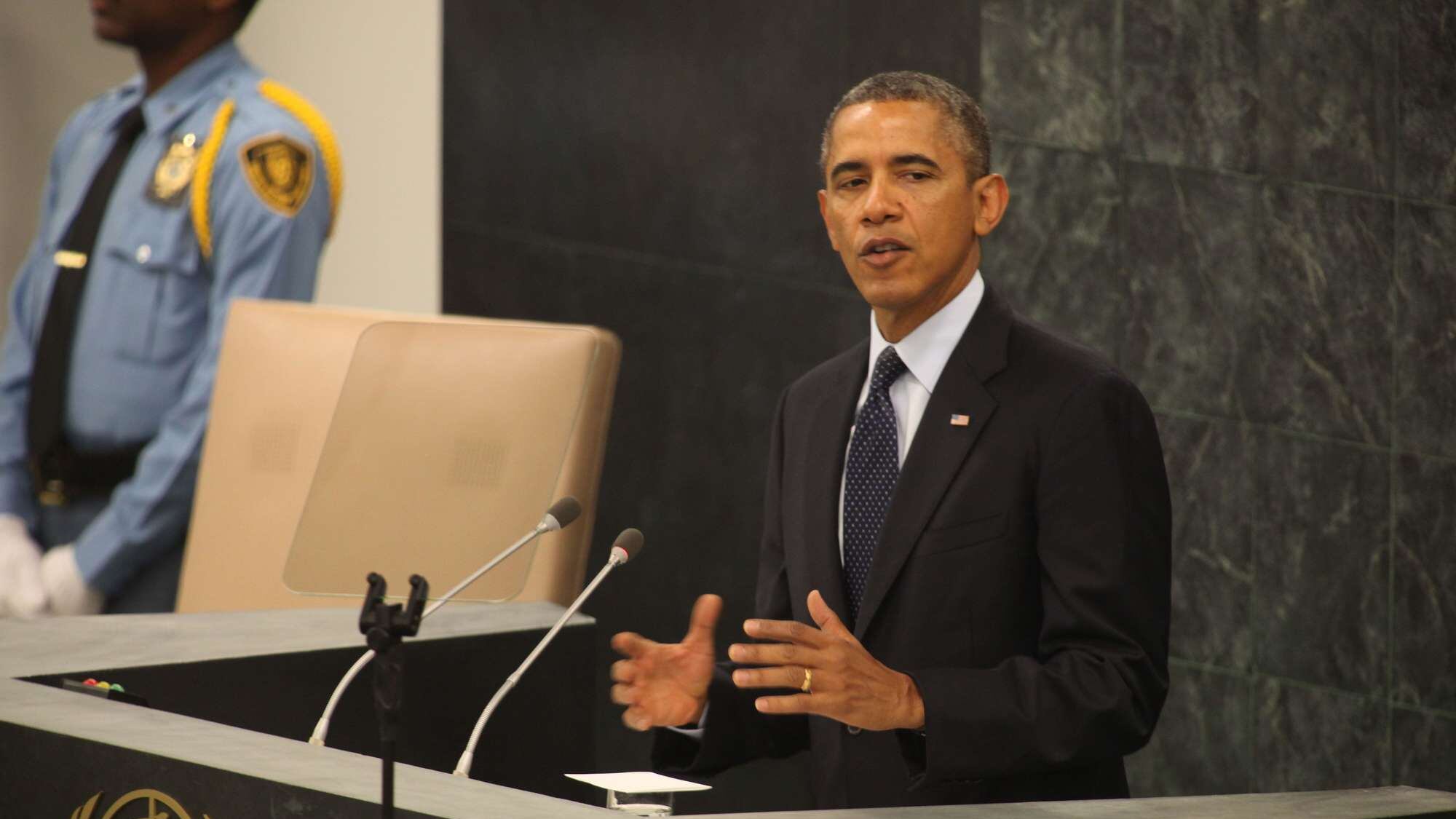 Obama l'equilibrista: fa il leone con la Siria e l'agnello con l'Iran