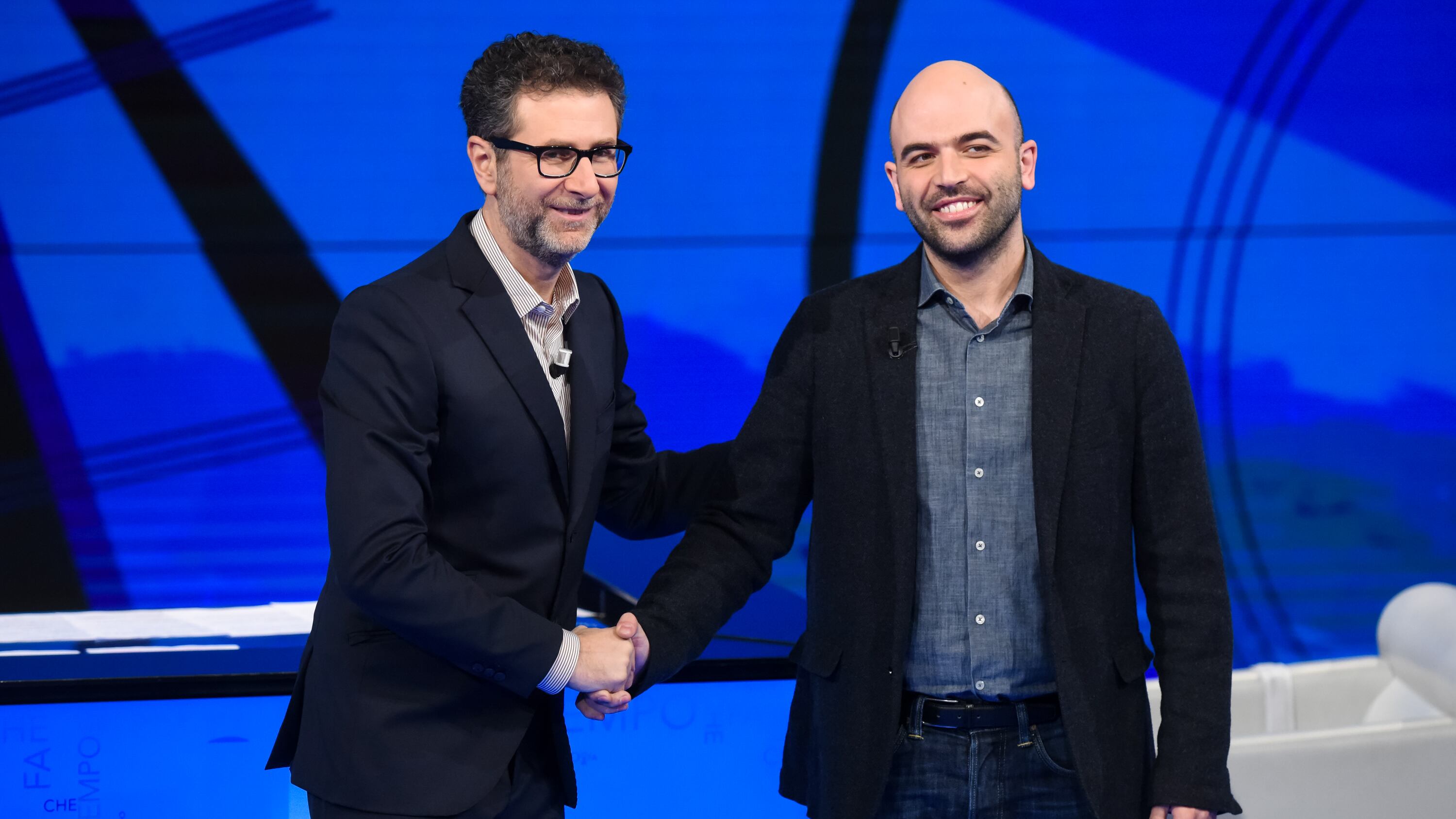 "Brutta figura planetaria". Anche Fazio solidarizza con il "martire" Saviano