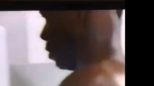 Balotelli, un suo video impazza sui social: sta fumando prima della partita?