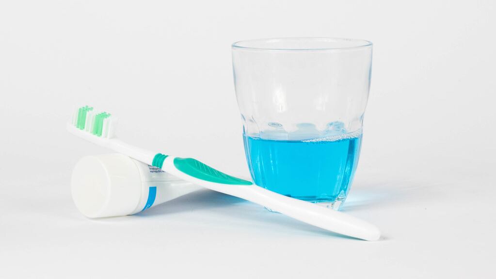 Coronavirus, lo studio: "Collutorio potrebbe inibire Covid-19"