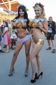 Troppo sexy all'OktorberFest. E interviene la polizia tedesca 9