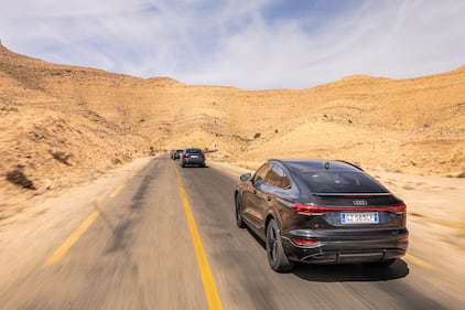 Audi SQ6 Sportback e-tron: il raid nel deserto del Sahara 11