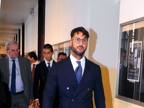 Soldi nel controsoffitto, in appello pena ridotta per Corona