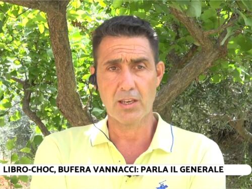 Lega pronta a candidare il generale nella bufera: "Porte aperte a Vannacci". Lui: "Per ora resto soldato"