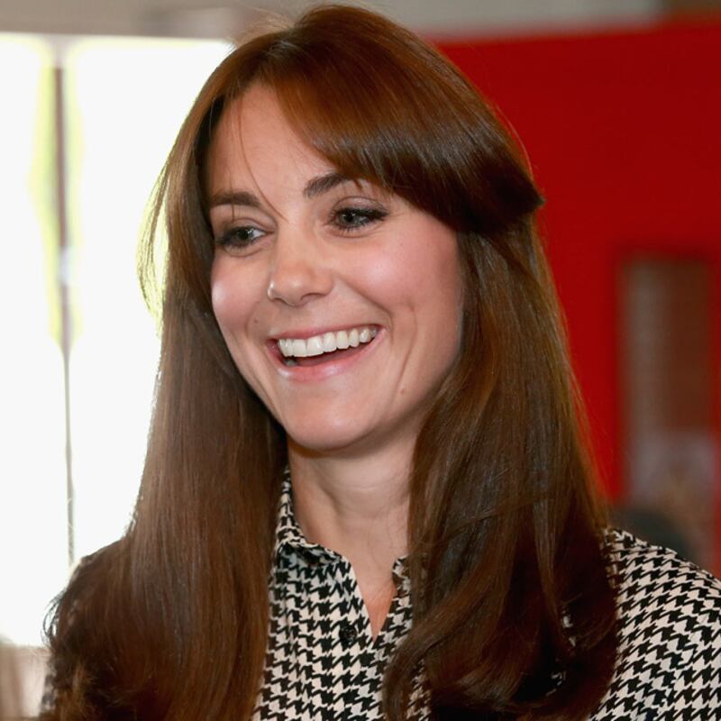 Kate Middleton ed Elisabetta II, stili a confronto 13