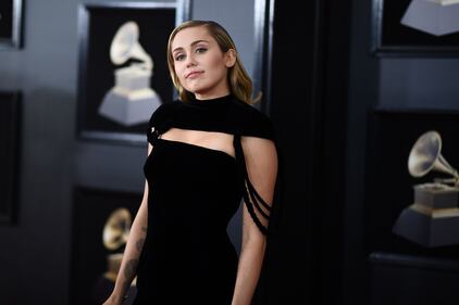 Miley Cyrus abbandona le trasgressioni ai Grammy 2018 10