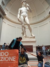 Nuovo blitz di Ultima Geneazione a Firenze, le immagini 6
