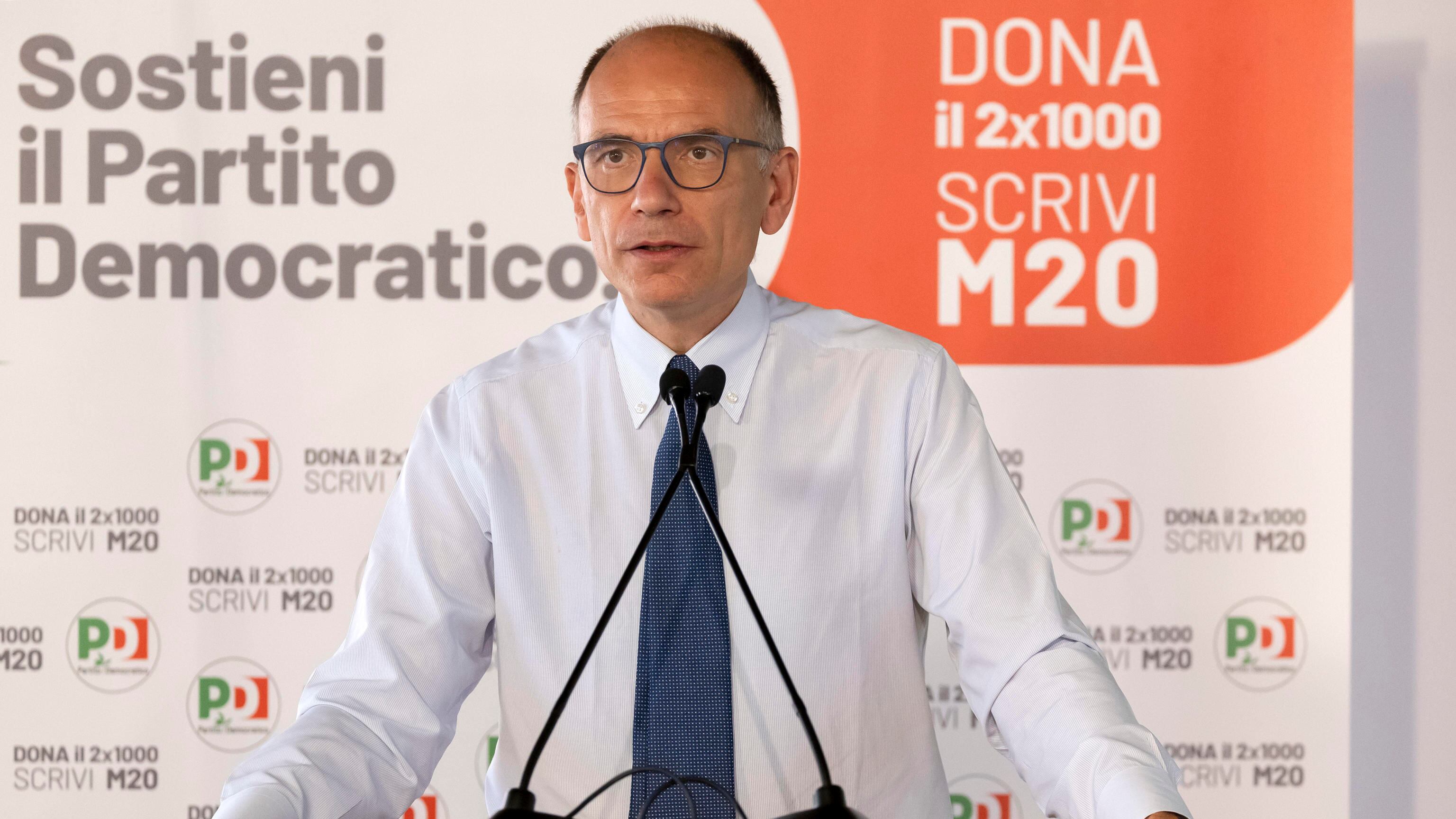 L'appoggio di Fi e Pd. E Letta terrorizza gli eletti grillini aggrappati al seggio