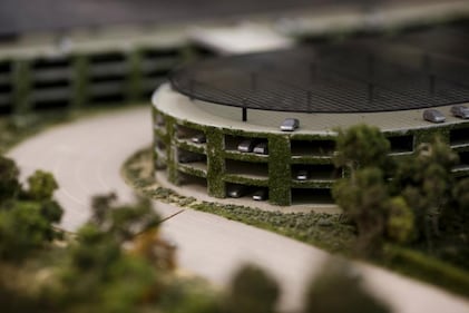 Decolla l'astronave Apple: ecco il plastico del nuovo Campus 20