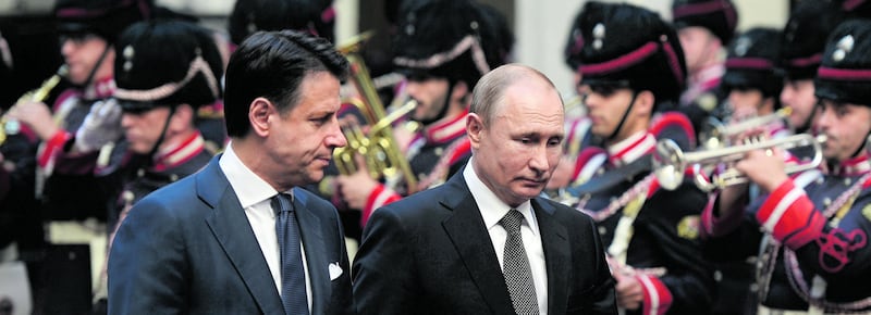 Missione militare, i misteri di Conte tra 007 di Putin e segreti Nato