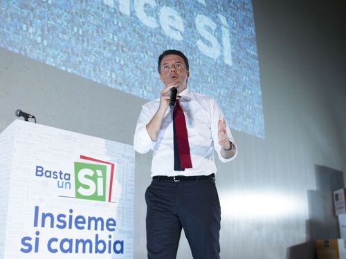 Renzi replica a Juncker: "Il tempo dei diktat è finito"