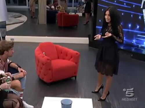 Gf Vip, entra la fidanzata di Andrea Damante e si sfiora la rissa