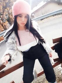 Marika Fruscio, lato b mozzafiato su Twitter 8
