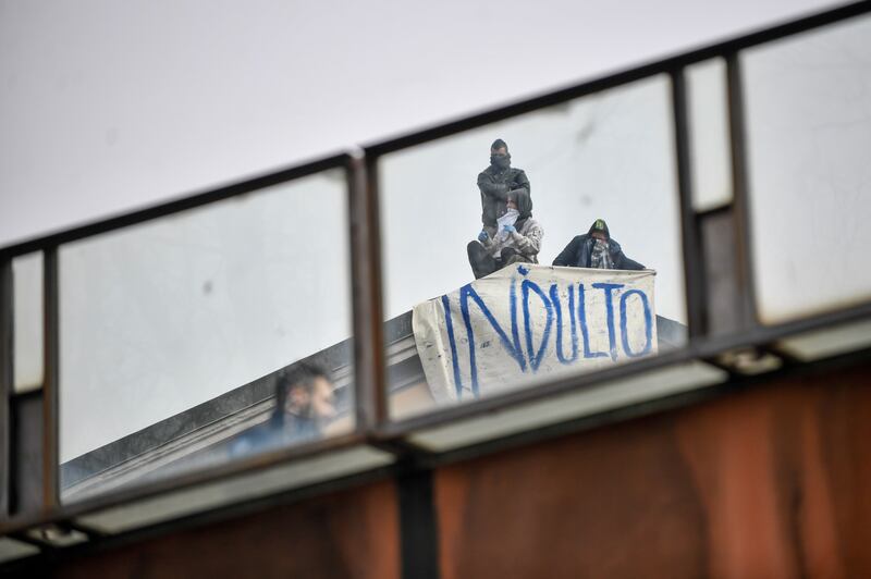 San Vittore, i detenuti in rivolta 19