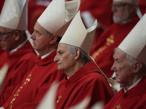 Nel fronte conservatore il preferito resta Erdo, tra i moderati c'è Zuppi