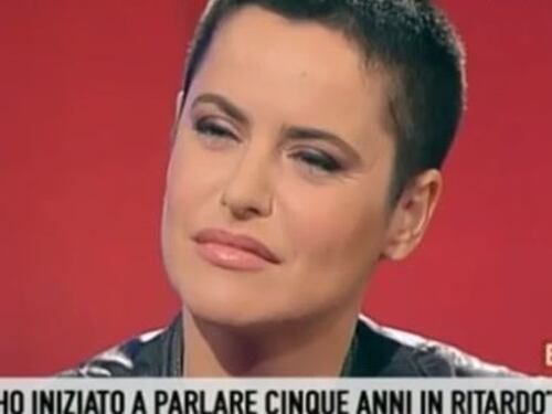 Il dramma di Silvia Salemi: "Ho perso una sorella e la voce"