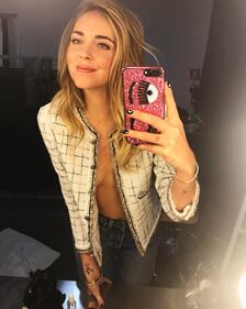 Chiara Ferragni, topless allo specchio 3