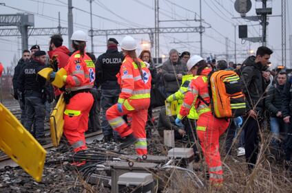 Pioltello, le operazioni di soccorso 2